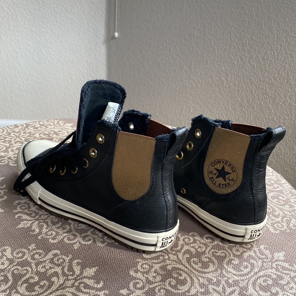 Fur lined Converse Booties - Picture 5 of 8